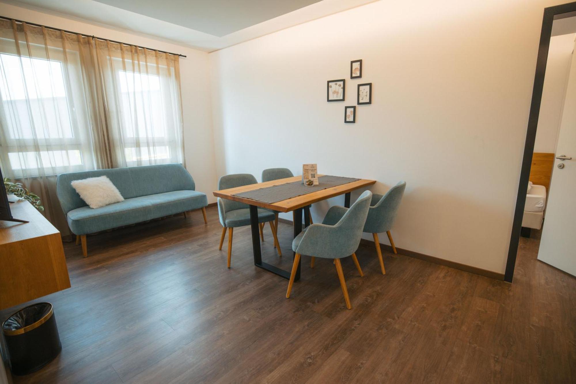 Hotel Poellners 20 Min Von Muenchen Hbf Petershausen ภายนอก รูปภาพ